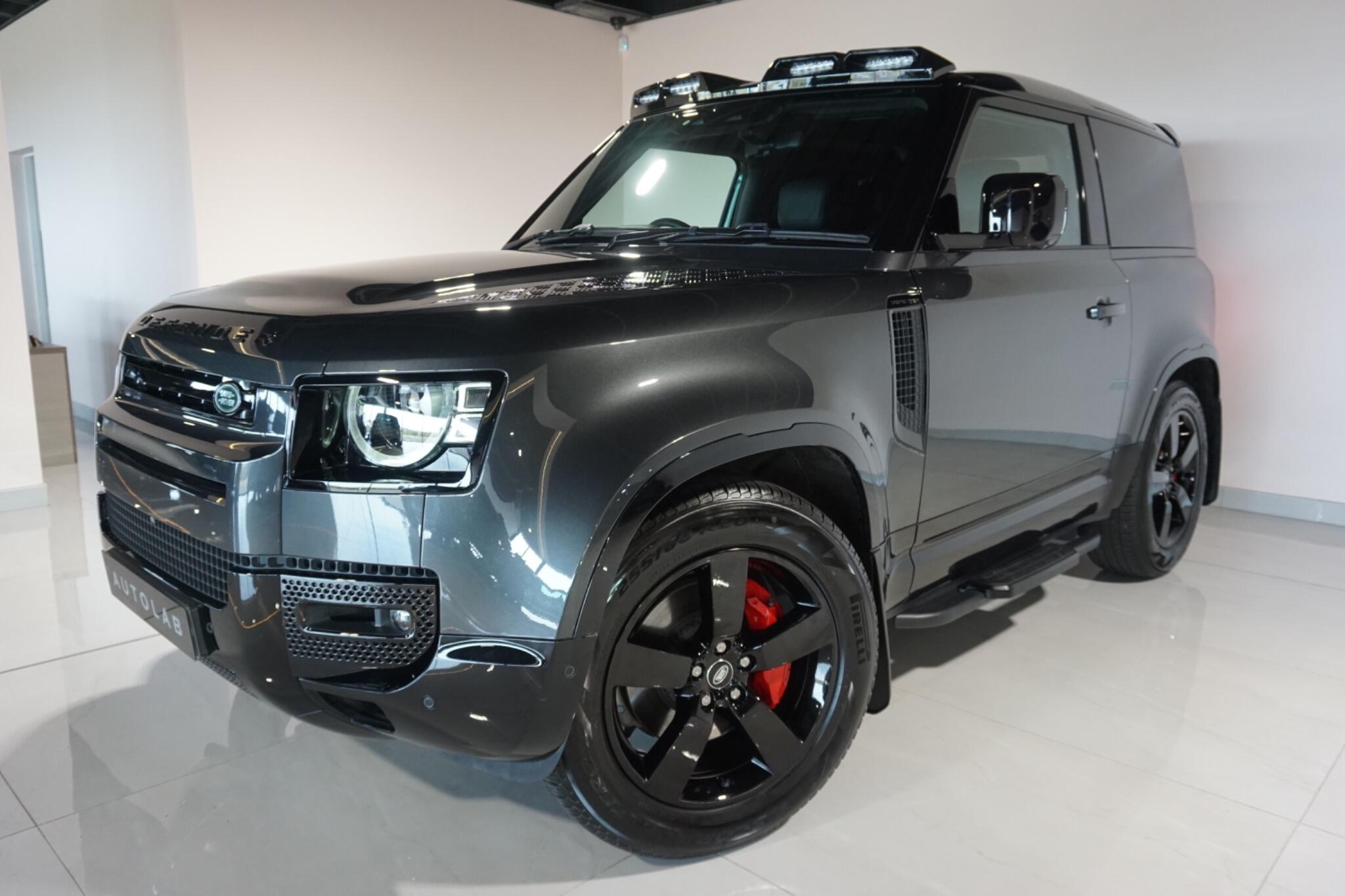 Land Rover Defender 90 3.0 D300 MHEV X-Dynamic HSE Hard Top SUV 3dr Diesel Auto 4WD SWB Euro 6 (s/s) (300 ps)